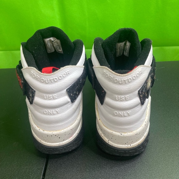 Nike Kids Black and White Sneakers with Red Accents - Picture 3 of 4